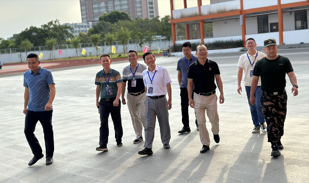 暖心关怀，悉心指导 ——揭阳市榕城区教育局陈波主任莅临我校督查指导工作