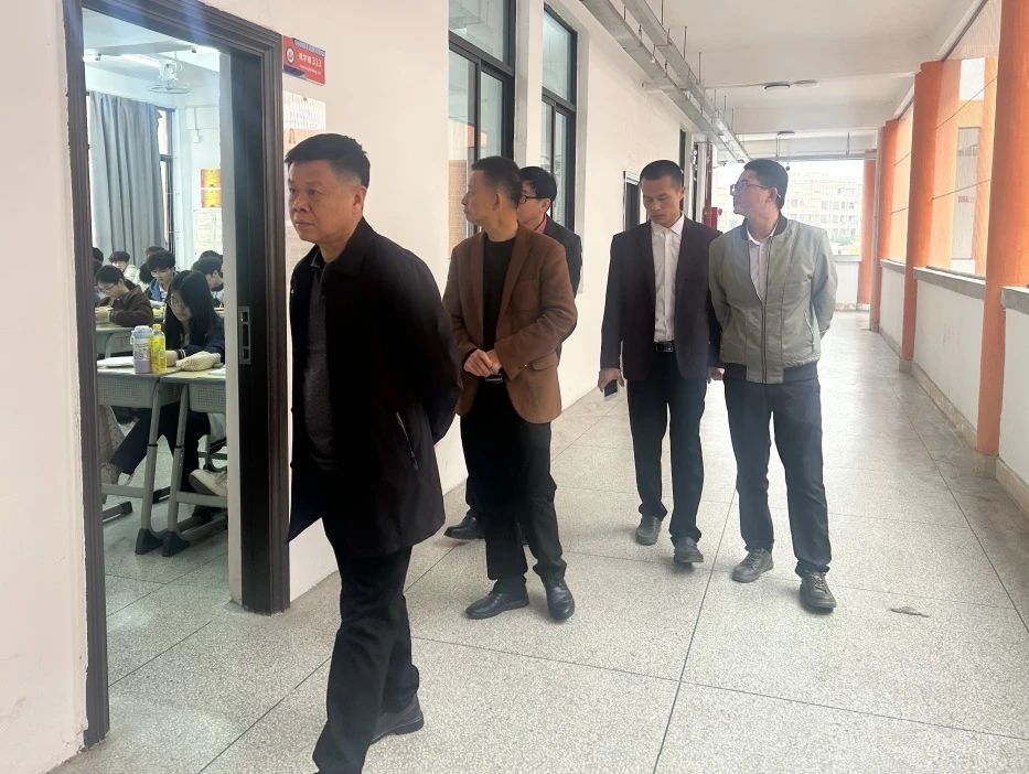 新学期，新起点∣我校领导开展春季学期开学首日教学巡查